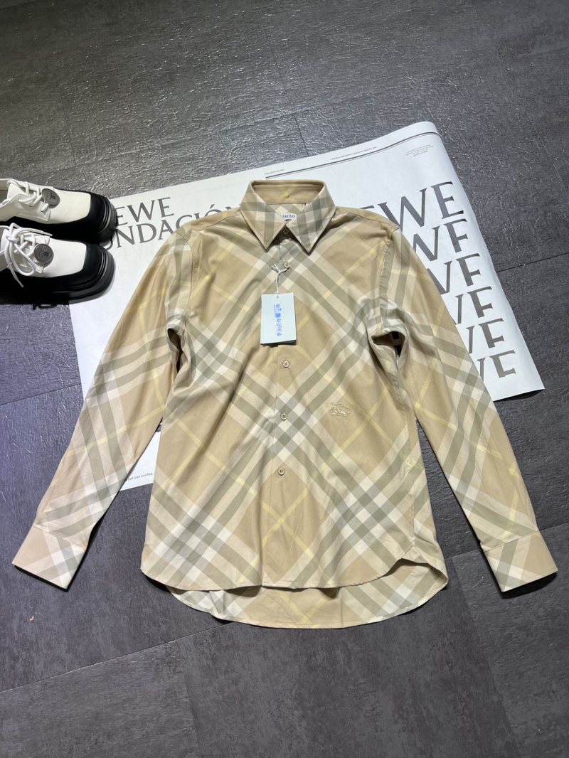 Burberry T-Shirts